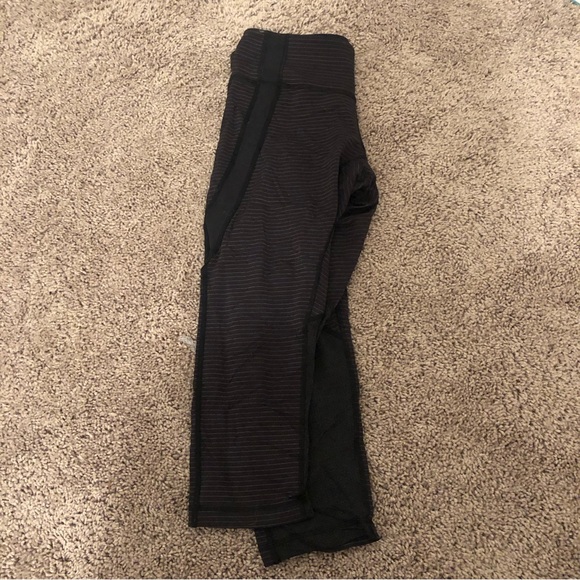 Lululemon Striped Capri Leggings - Picture 1 of 3